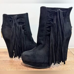 Black Bucco Capensis Fringe HIGH HEEL ankle Boots Booties sz 8.5 SEXY heels